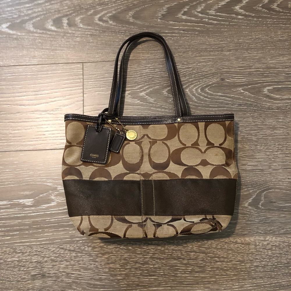 Authentic coach purse - Picture 3 of 8